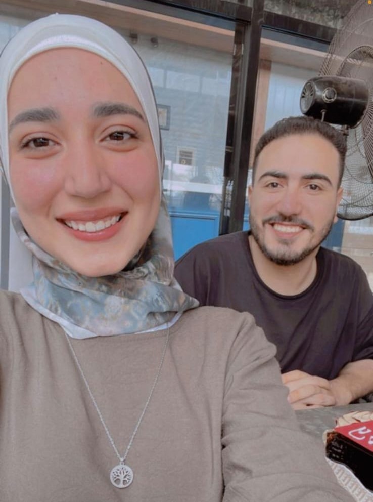 أول لقاء وعيد ميلادها